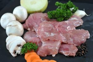 
	380g &agrave; 400 g

	A la po&ecirc;le avec des champignons et de la cr&egrave;me fra&icirc;che.

	&nbsp;

	&nbsp; &nbsp; &nbsp; &nbsp; &nbsp; &nbsp; &nbsp;&nbsp; &nbsp; &nbsp; &nbsp; &nbsp;&nbsp;Origine&nbsp;:&nbsp;france

	&nbsp;

	&nbsp;... 