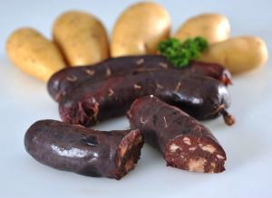 
	2 pi&egrave;ces de 120 g &agrave; 130 g

	Pr&eacute;par&eacute;s &agrave; l'ancienne ils vous rapellerons les saveurs de votre enfance.

	Froids ou chauds, ils restent excellents.

	&nbsp;

	FABRICATION ARTISANALE : porc (VPF), sang, oignons,... 