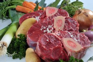 
	1 pi&egrave;ce

	Morceau &agrave; faire bouillir.
	Peut &ecirc;tre accompagn&eacute; d'une joue de b&oelig;uf avec un assortiment de l&eacute;gumes, repas complet et excellent.

	&nbsp;Origine&nbsp;:&nbsp;france

	&nbsp;

	&nbsp;Conservation&nbsp;:

	-... 
