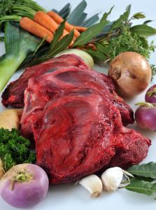 
	1 pi&egrave;ce de 700g &agrave; 750g

	Cette joue tr&egrave;s tendre peut se pr&eacute;parer de diff&eacute;rente fa&ccedil;on :
	- en pot au feu, en bourguignon ou bien en daube..

	&nbsp;Origine&nbsp;:&nbsp;france

	&nbsp;

	&nbsp;Conservation&nbsp;:

	-... 
